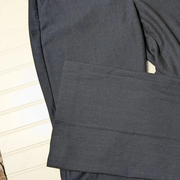 Express Design Studio Medium Rise Dark plaid  wide leg Trouser 4 - Picture 4 of 7